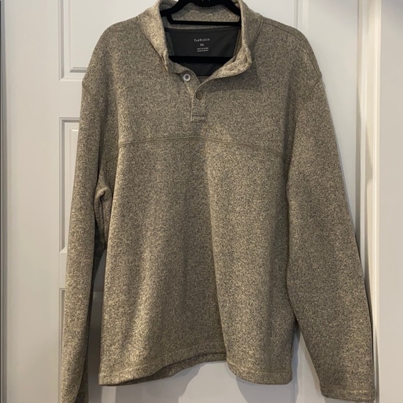 Van Heusen Other - VanHeusen 1/4 Button Pullover Sweater